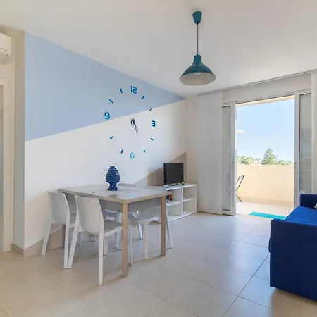 Апартаменты Brezzadisudest *